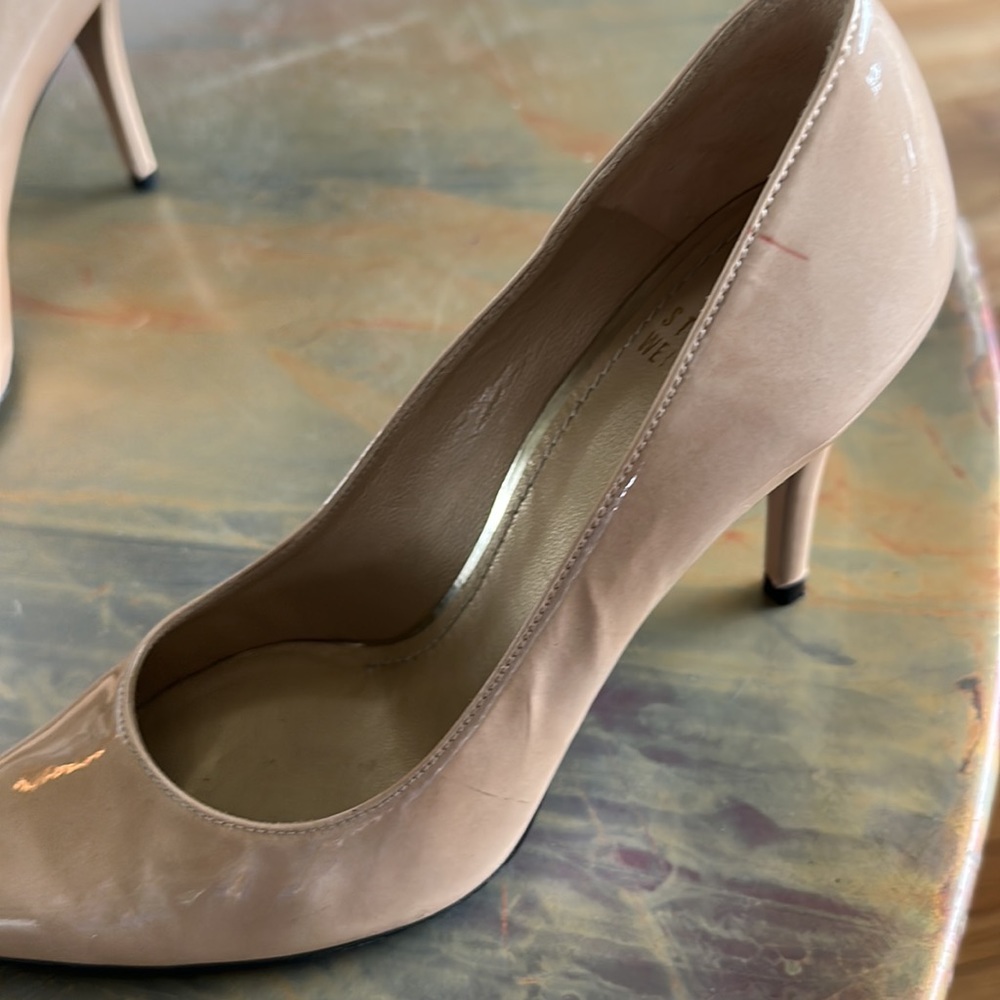 Stuart Weitzman nude heels 6 1/2 M